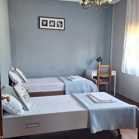Casa Chalet, Elisa ヒホン