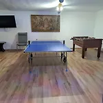 Casa Chalet, Elisa Gijon